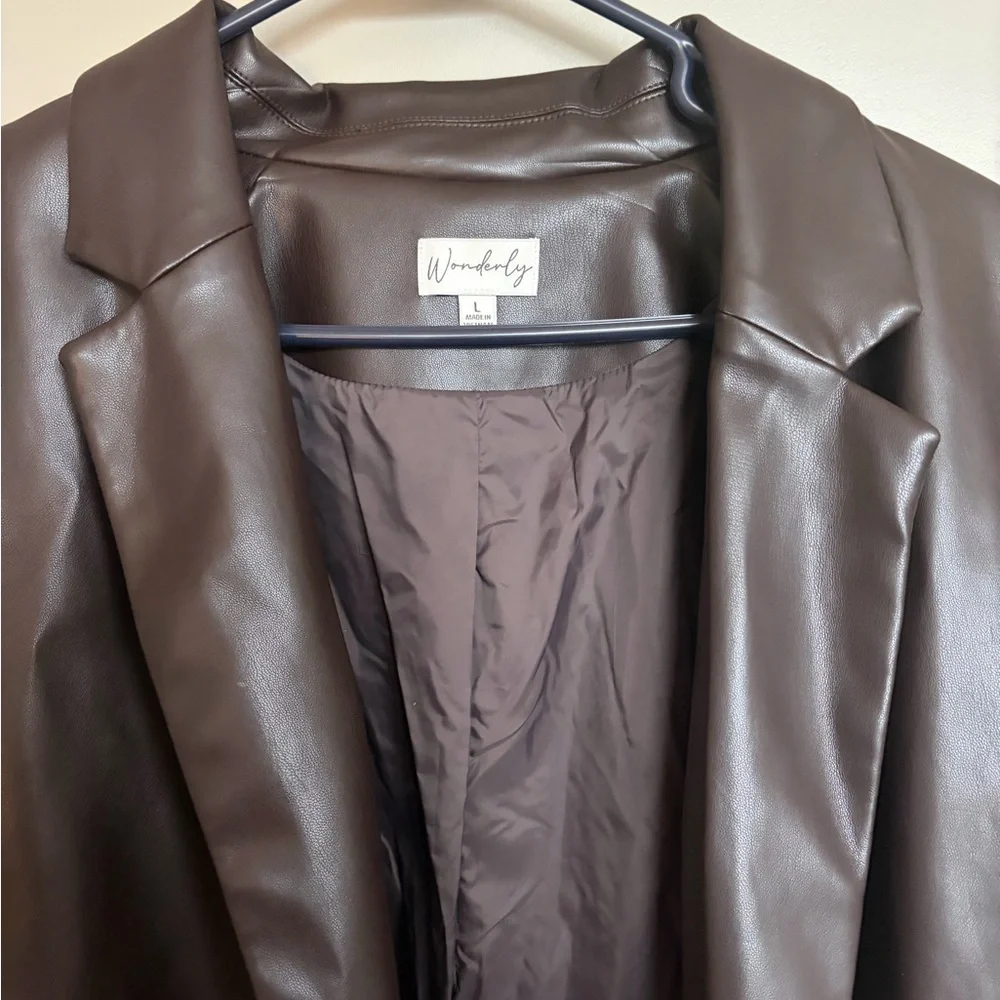 Women’s Leather Blazer - Picture 2 of 4